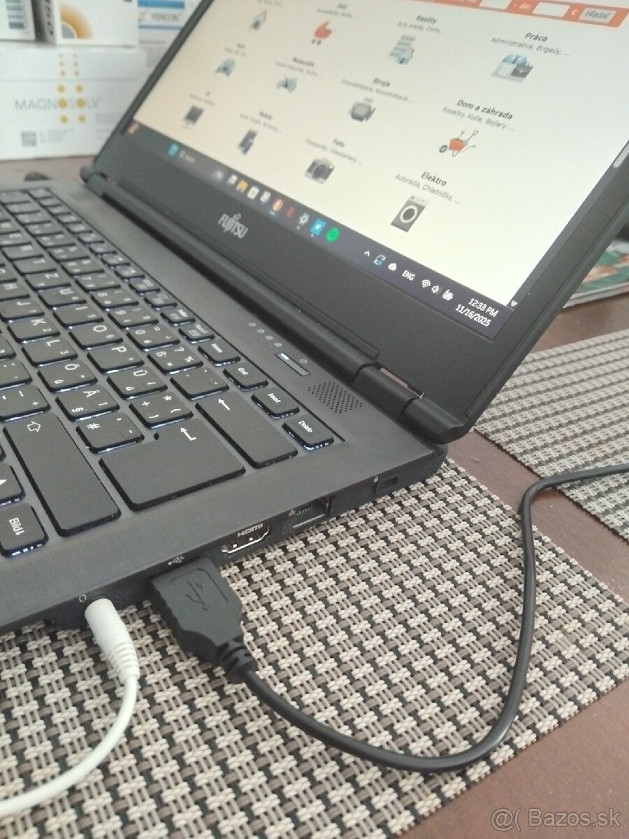 Fujitsu Lifebook U749 16GB RAM - 4