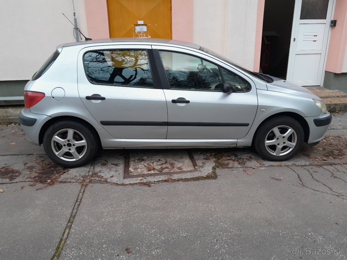 Peugeot 307 - 4