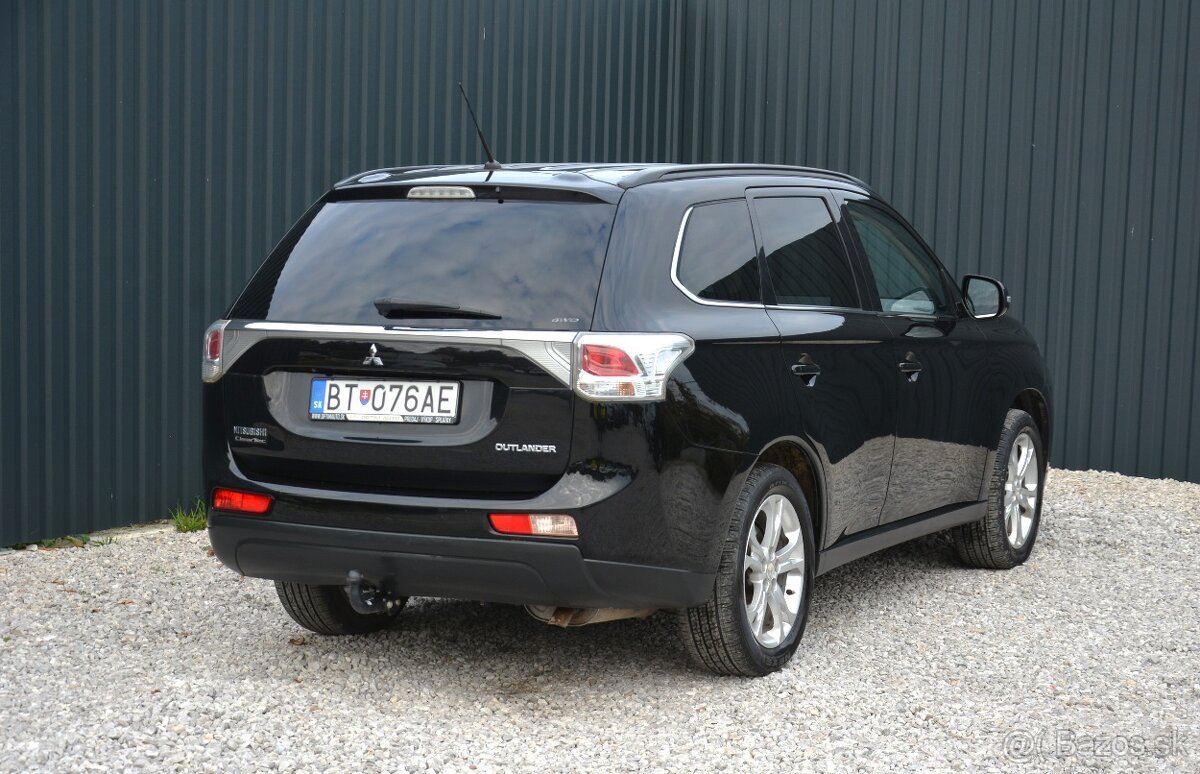 Mitsubishi Outlander 2.20 4×4 SR. voz, 7miestne - 4