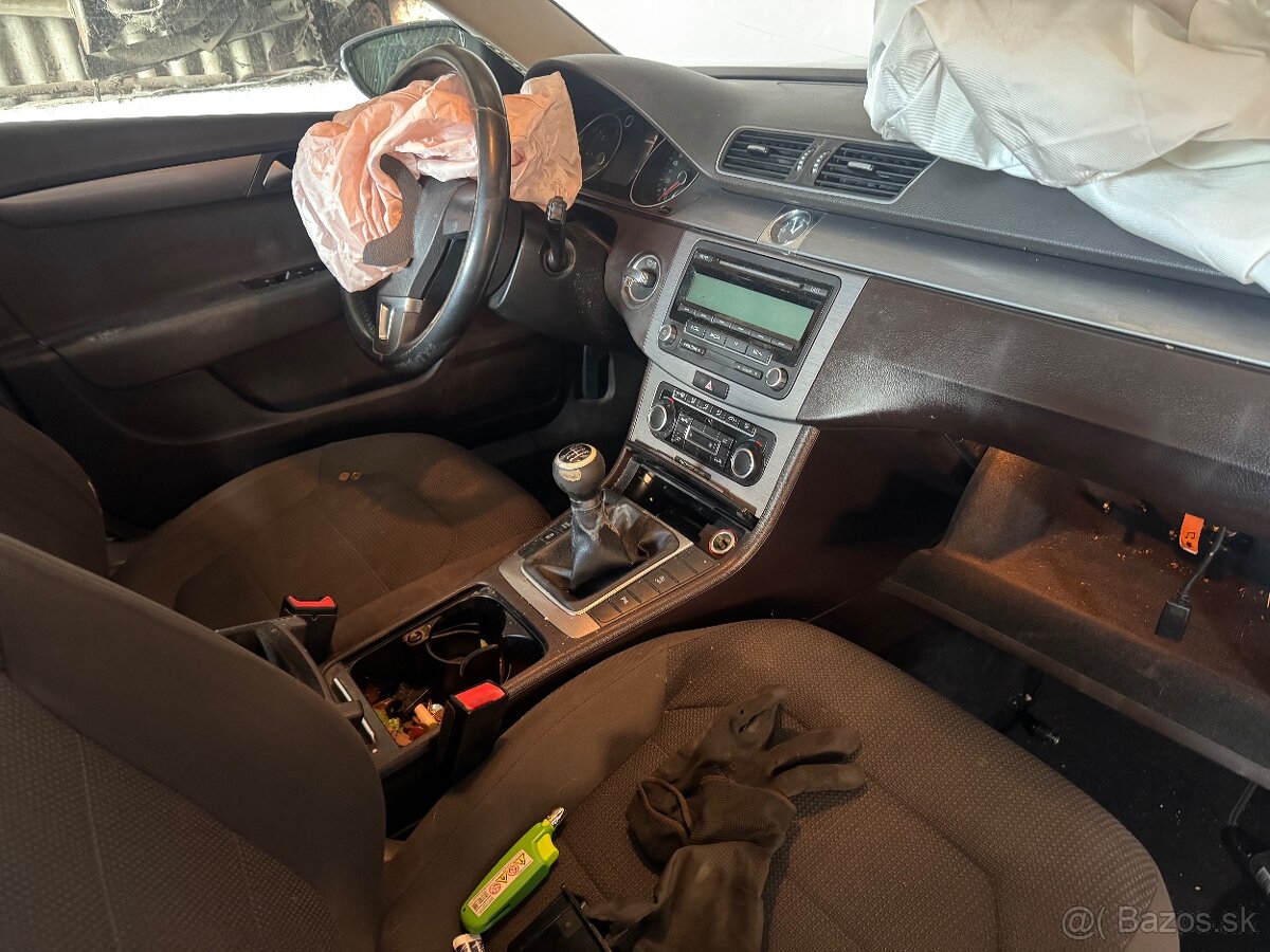 VW PASSAT B7 na náhradné diely ND - 4