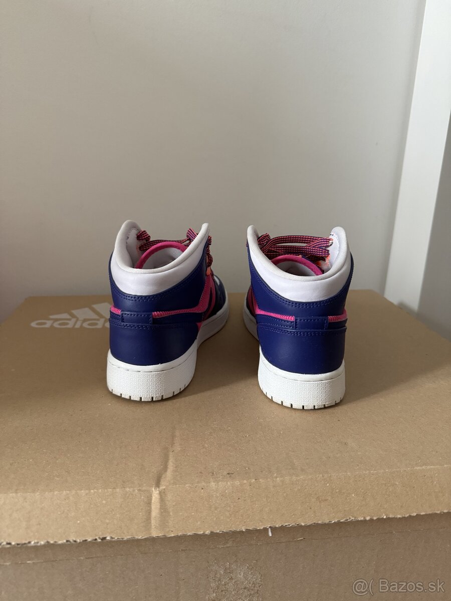 Nike Air Jordan 1 Mid Fire Pink Barely Grape - 4