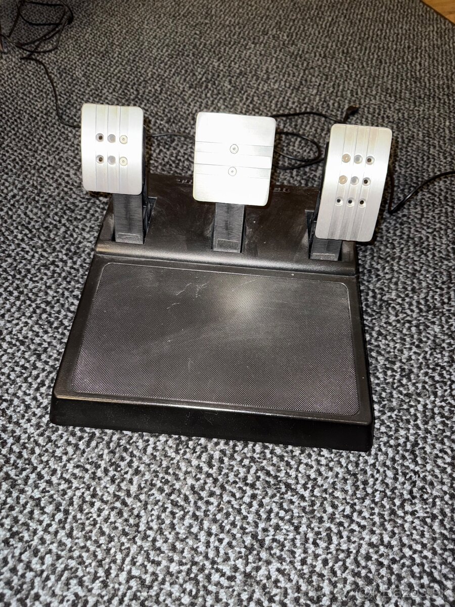 Predám Thrustmaster T300 + TH8A Shifter – výborný stav - 4