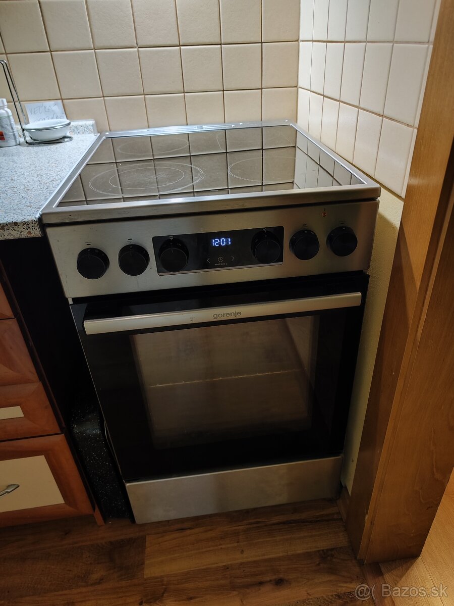 Kuchynská linka - 4