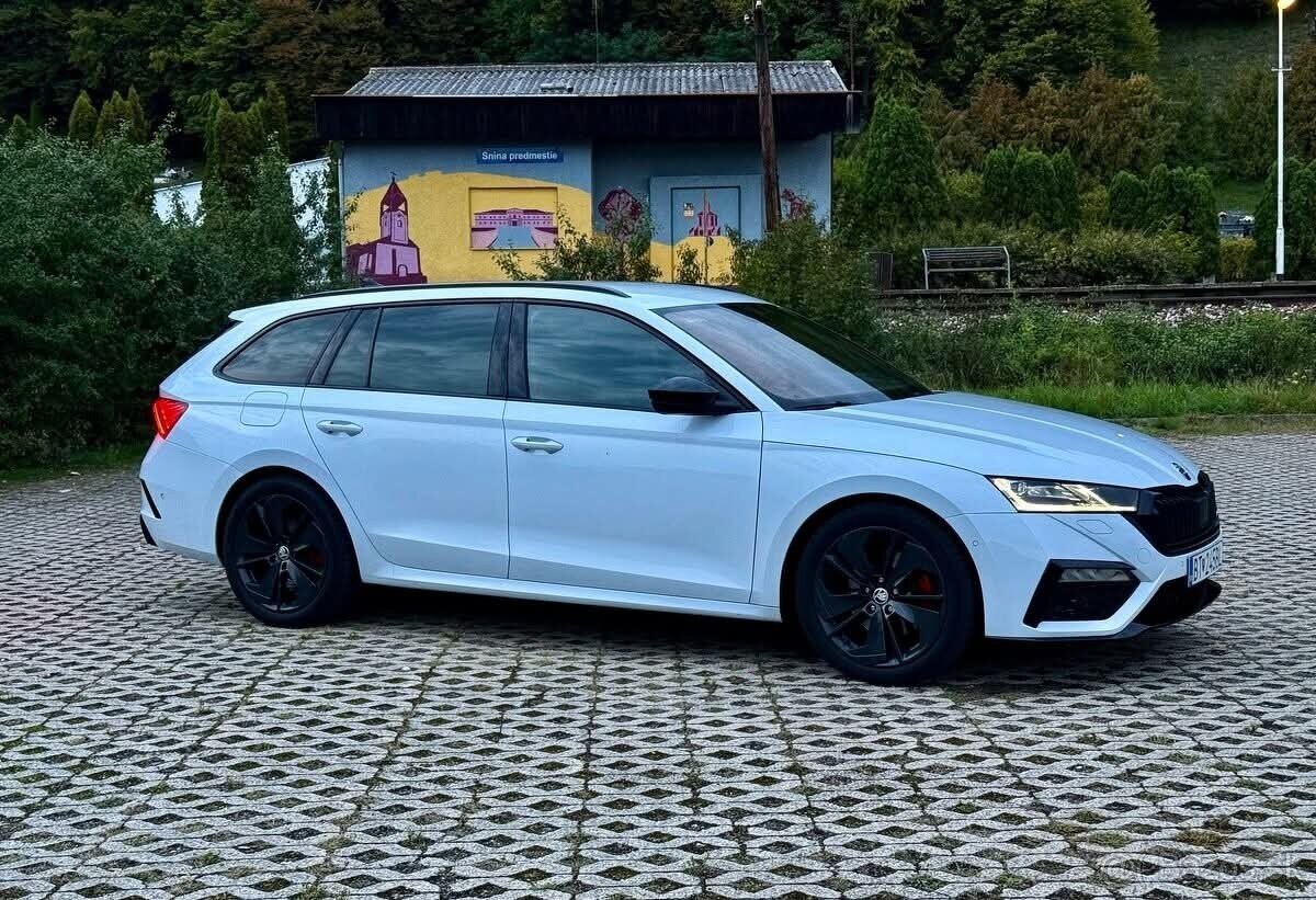 Škoda Octavia Combi vRS TDI 4x4
- 4