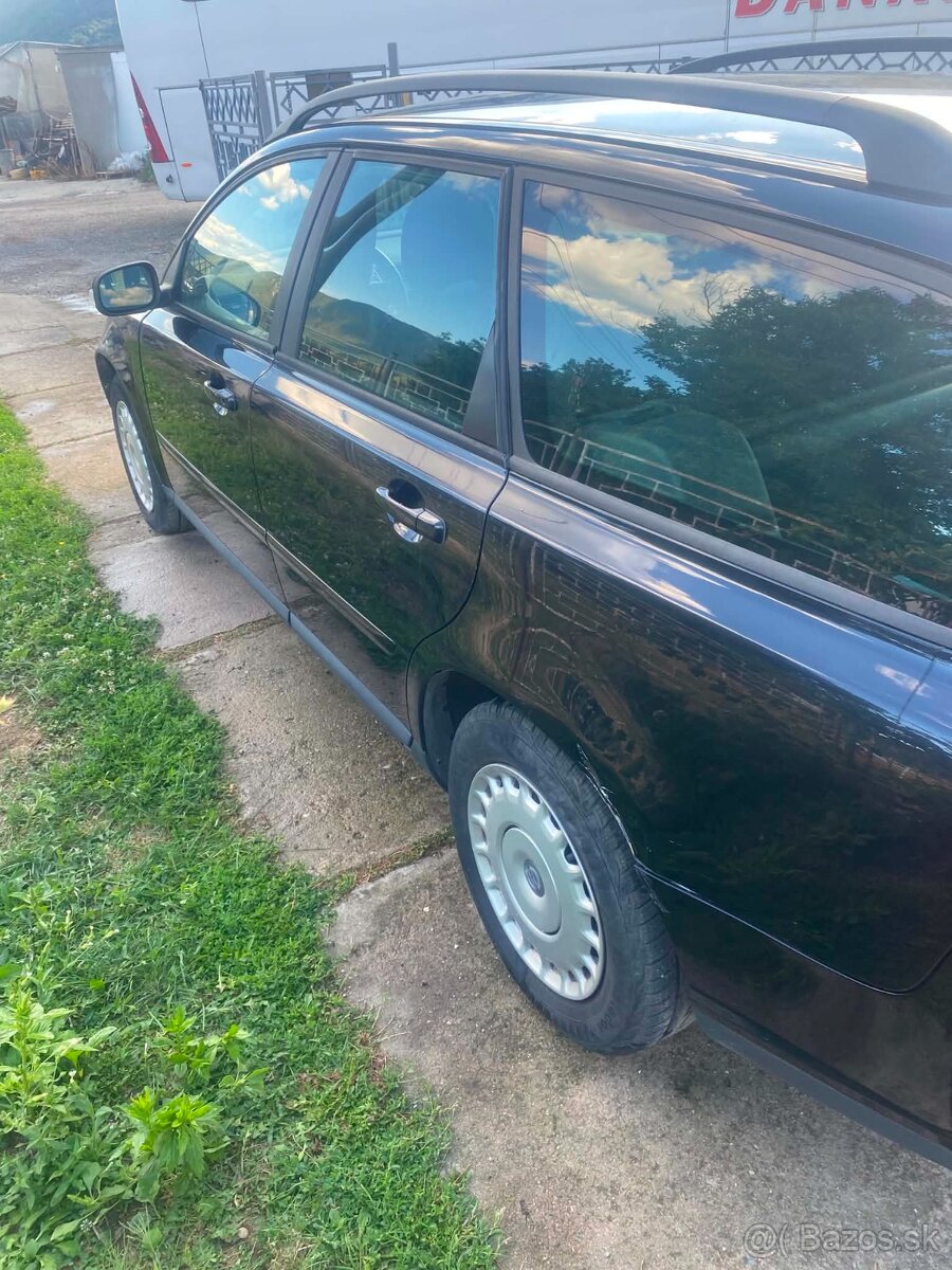 Volvo V50 - 4