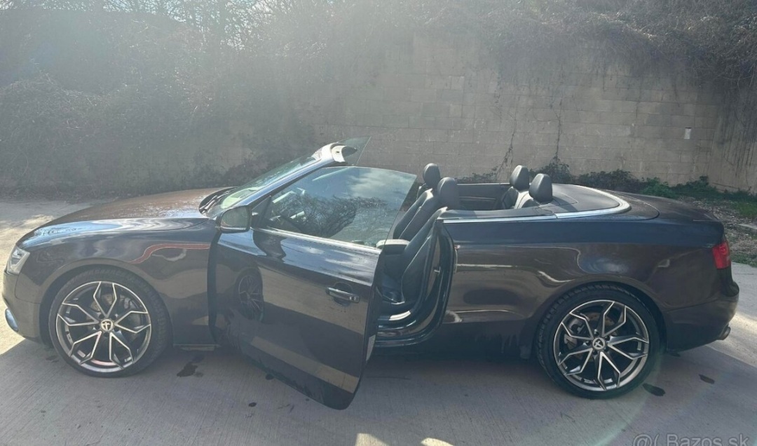 Audi A5 cabrio quattro 3.2 FSI 195kw