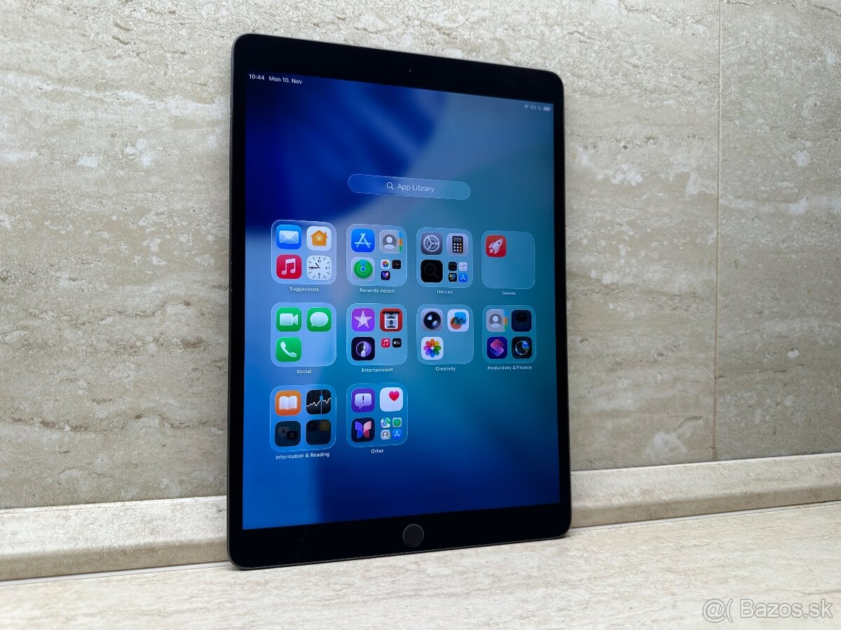 Apple iPad Air 3 Wi-Fi 64GB Space Gray - 4