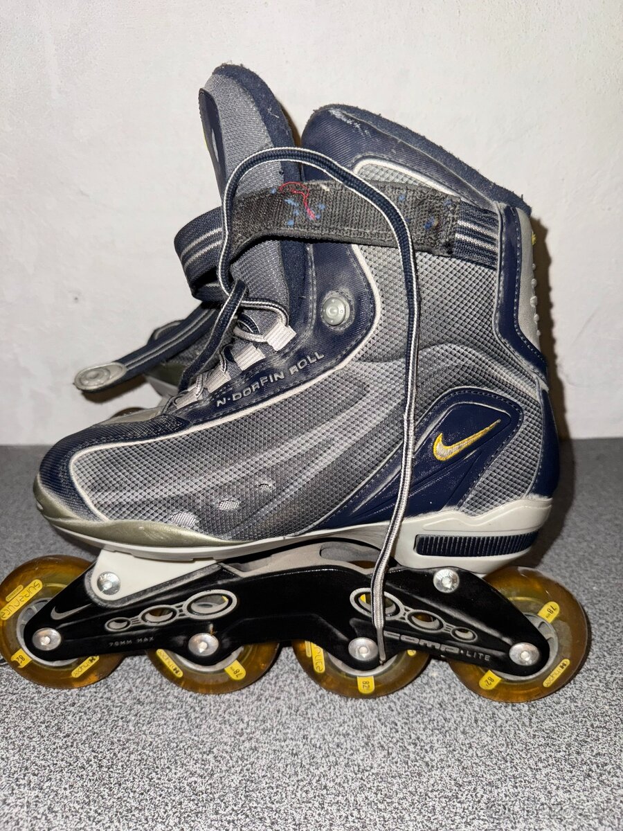 dámske kolieskové korčule Nike. - 4