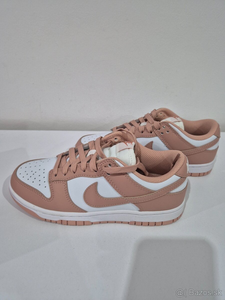 Nike SB Dunk Low - 4