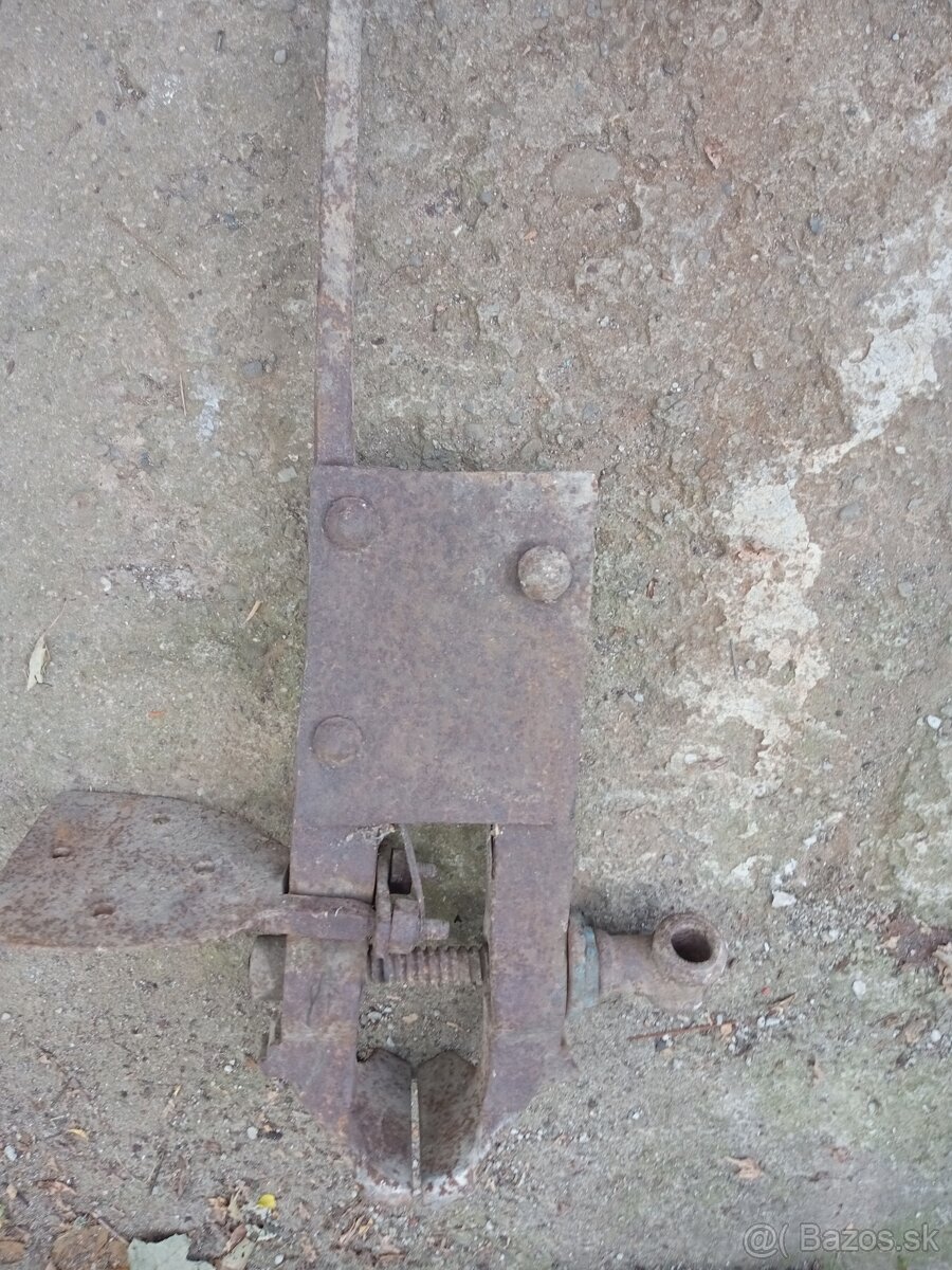 Masívny zverák - 4