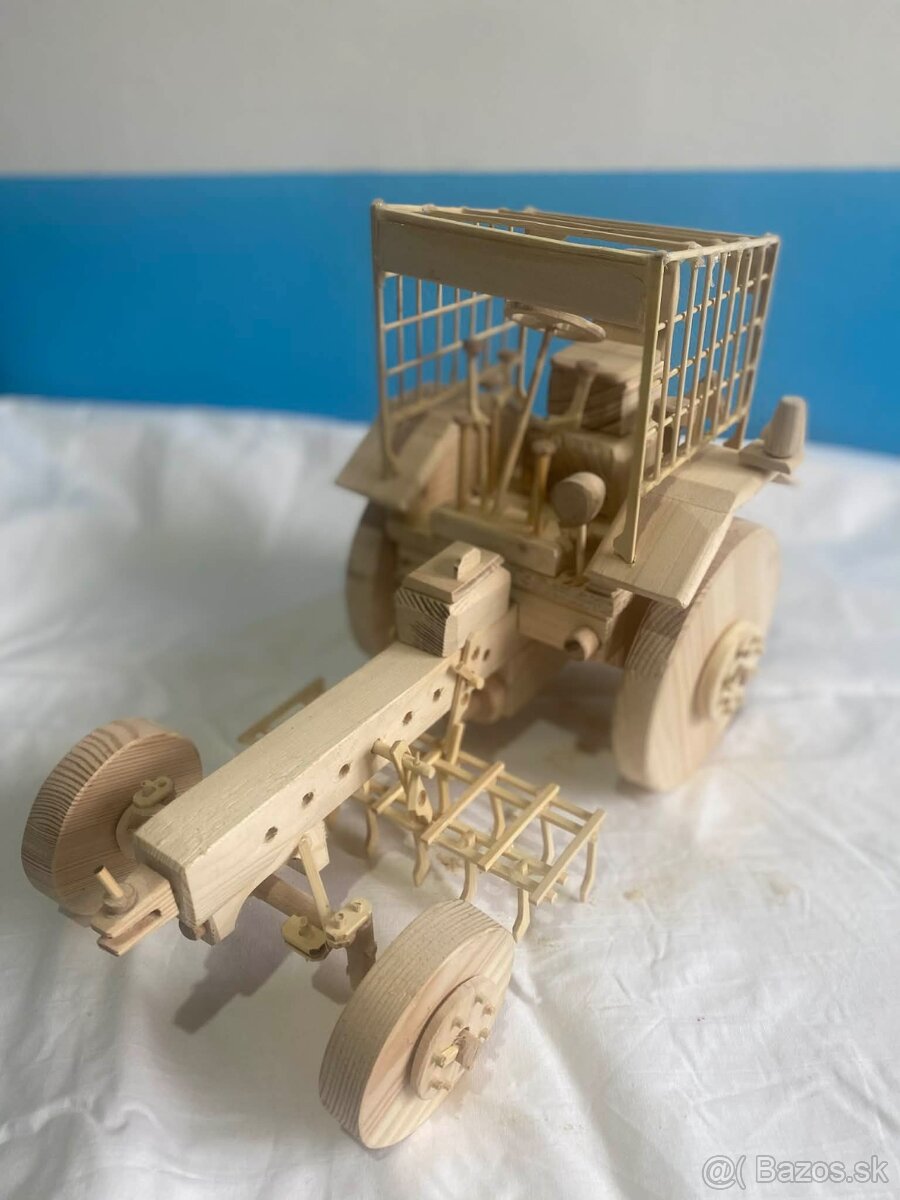 Drevenné traktory - 4