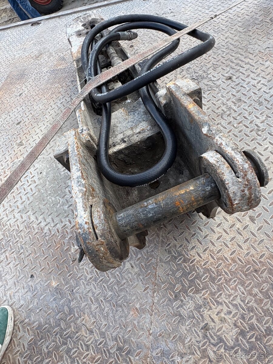 Predam buracie kladivo jcb - 4