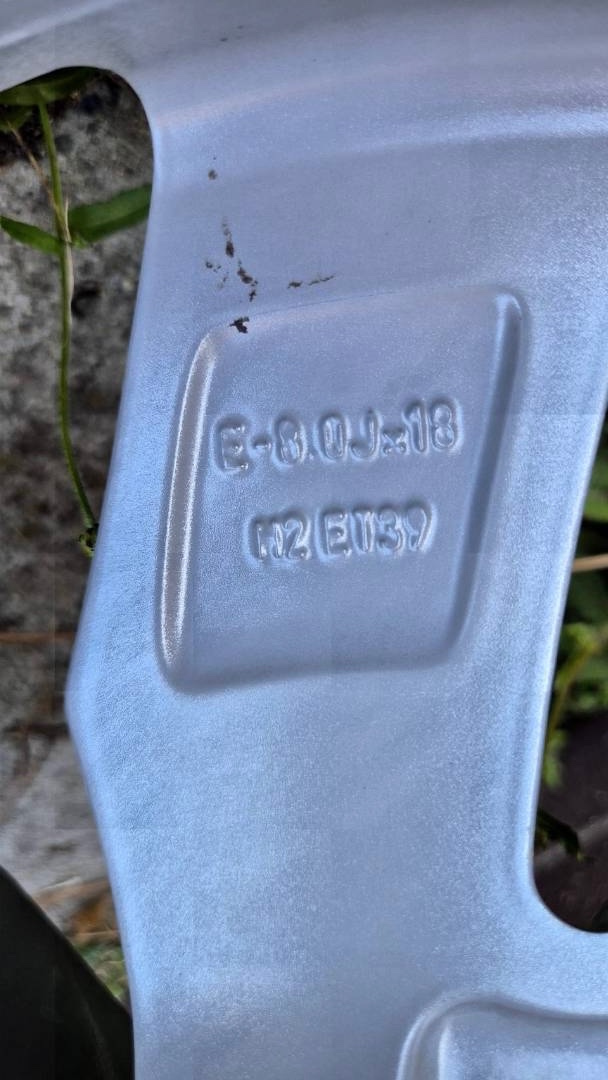 Audi Q5 r.v2022 originál elektróny 18" ‼️ - 4