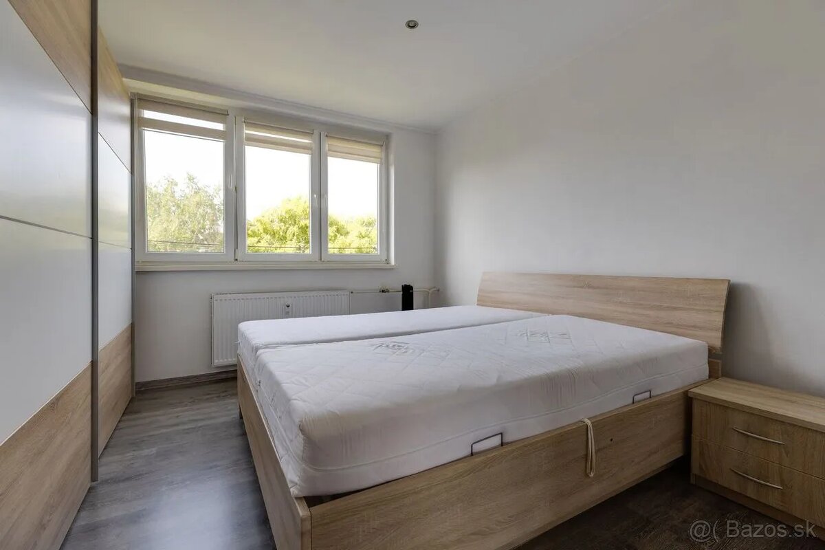 Kompletne zrekonštruovaný 2-izbový byt, 60 m² – Špačince. - 4