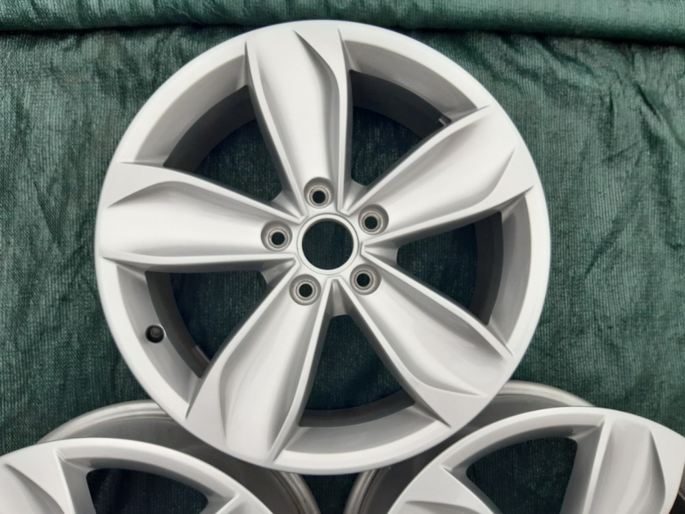 Sada alu kol originál Vw Passat B8 r17 - 4