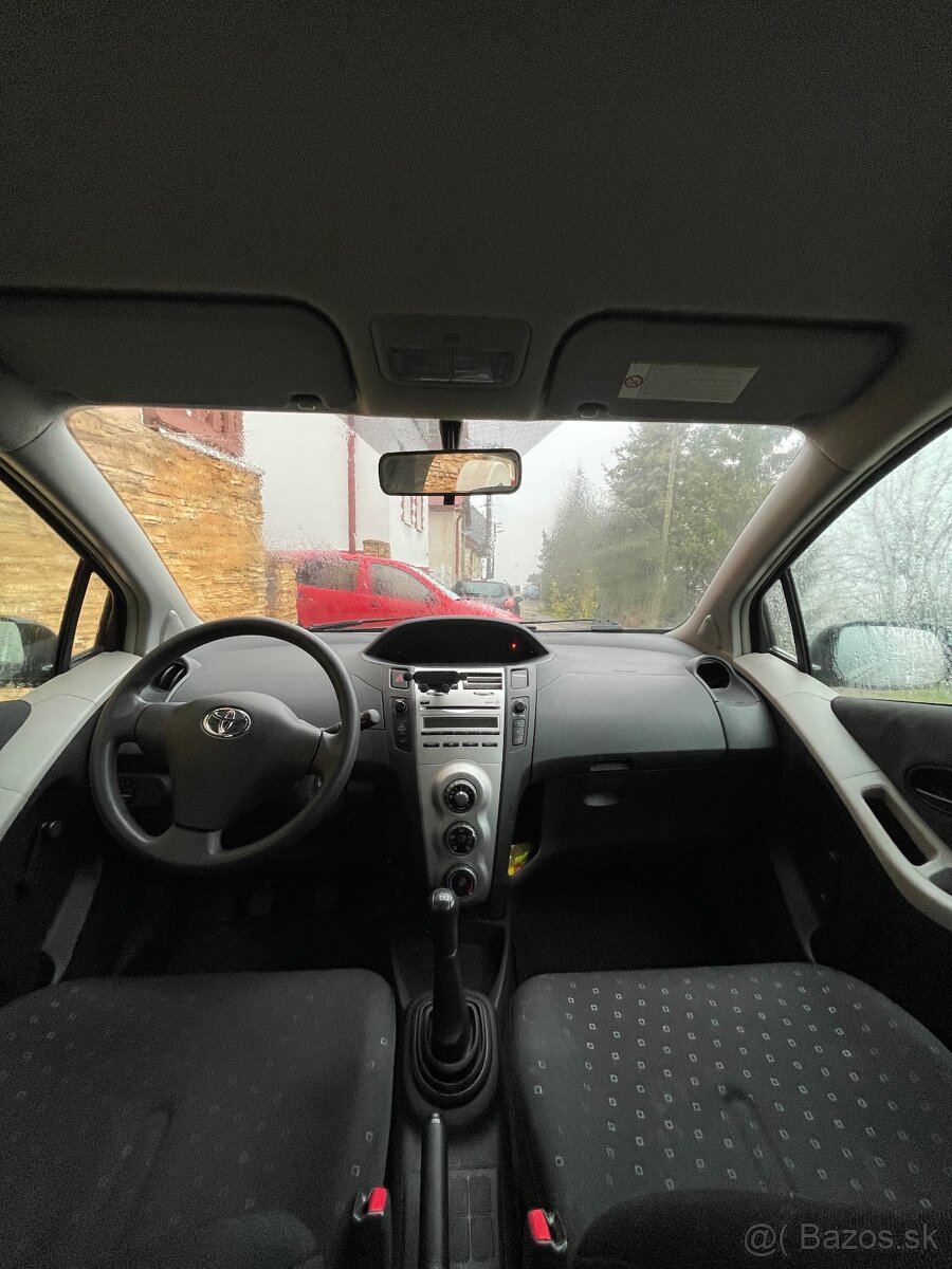 Toyota Yaris 1.0vvti - 4