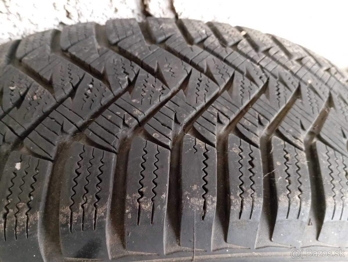 predám zimné pneumatiky 195/65 R15 na diskoch - 4