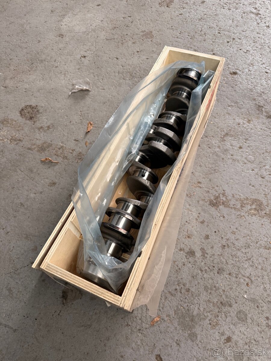 BMW Kľukový hriadeľ N57d30b - 4