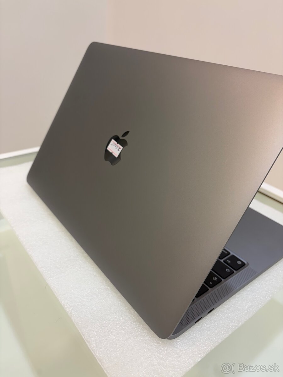 ZÁRUKA | Macbook Pro M1 - 4