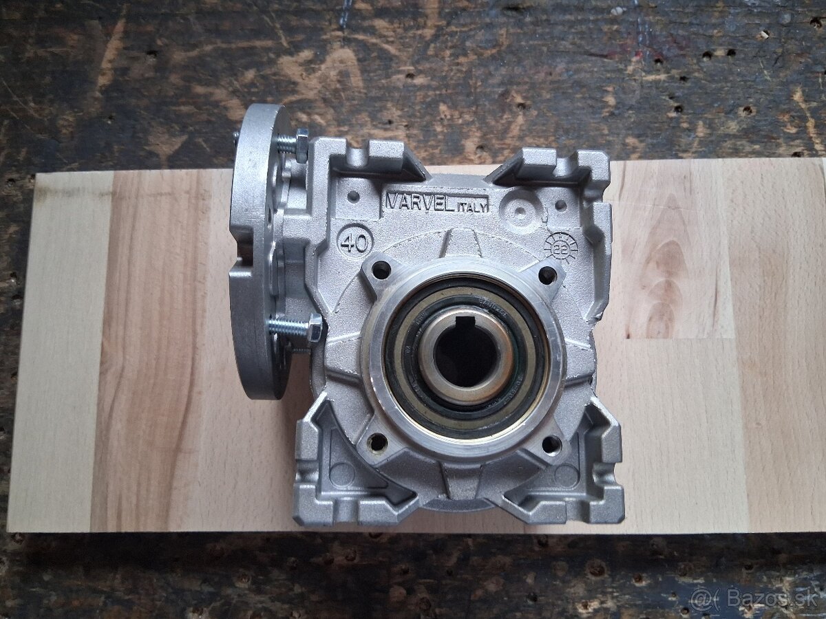 Elektromotor s prevodovkou - 4