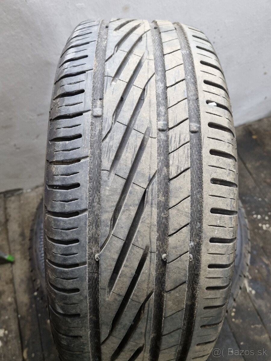 Uniroyal 205/55 R16 - 4