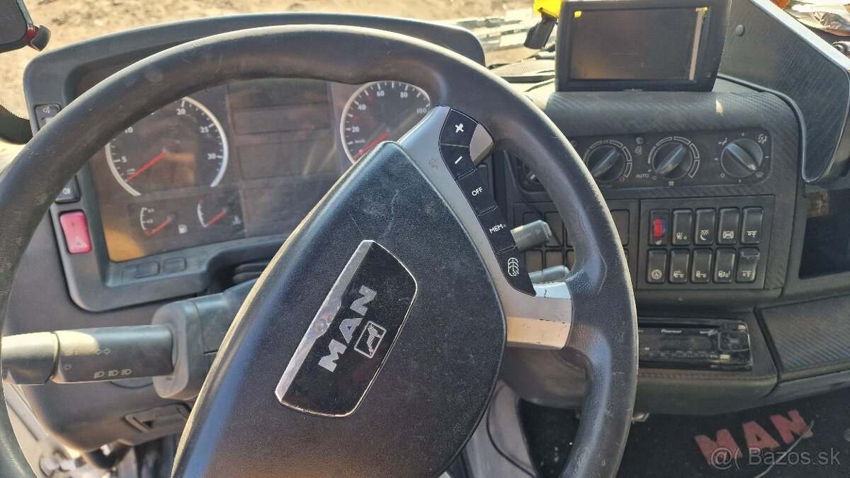 Predam/vymením Odťahový špeciál MAN - 4