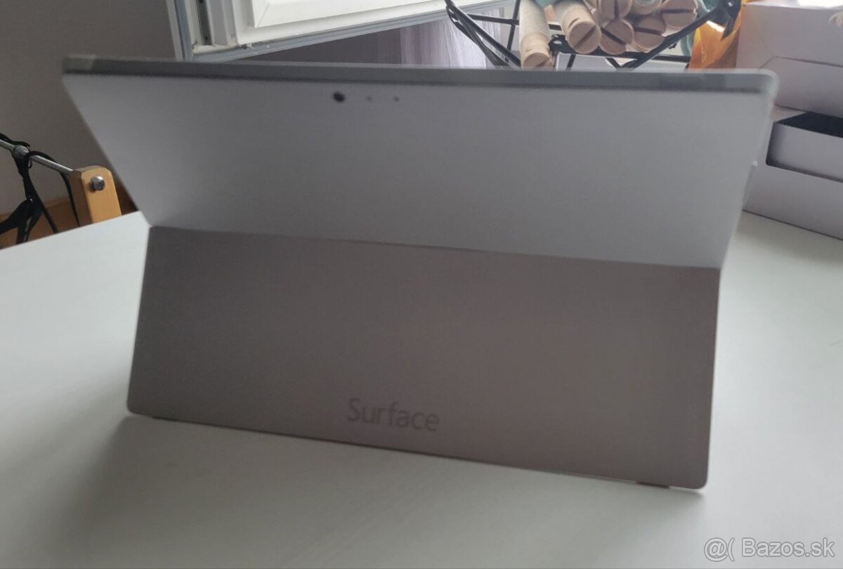 Microsoft Surface Pro 3 Intel® Core™ i7 8GB RAM 256 SSD m2 - 4