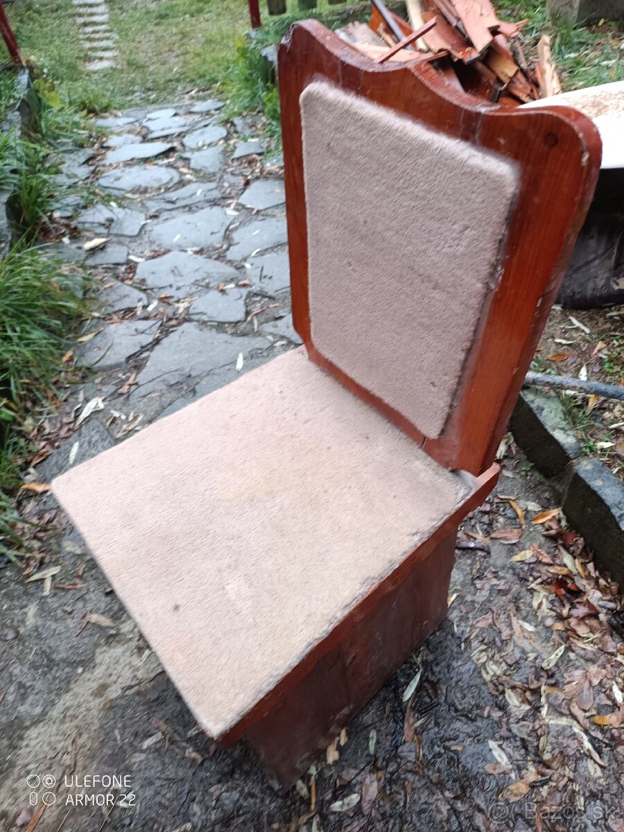 Predàm drevené stoly, lavičky, stoličky, poličky - 4