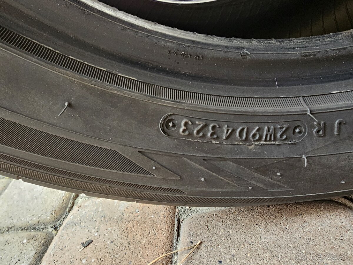 TOYO TIRES 225/50 R17 3KS - 4