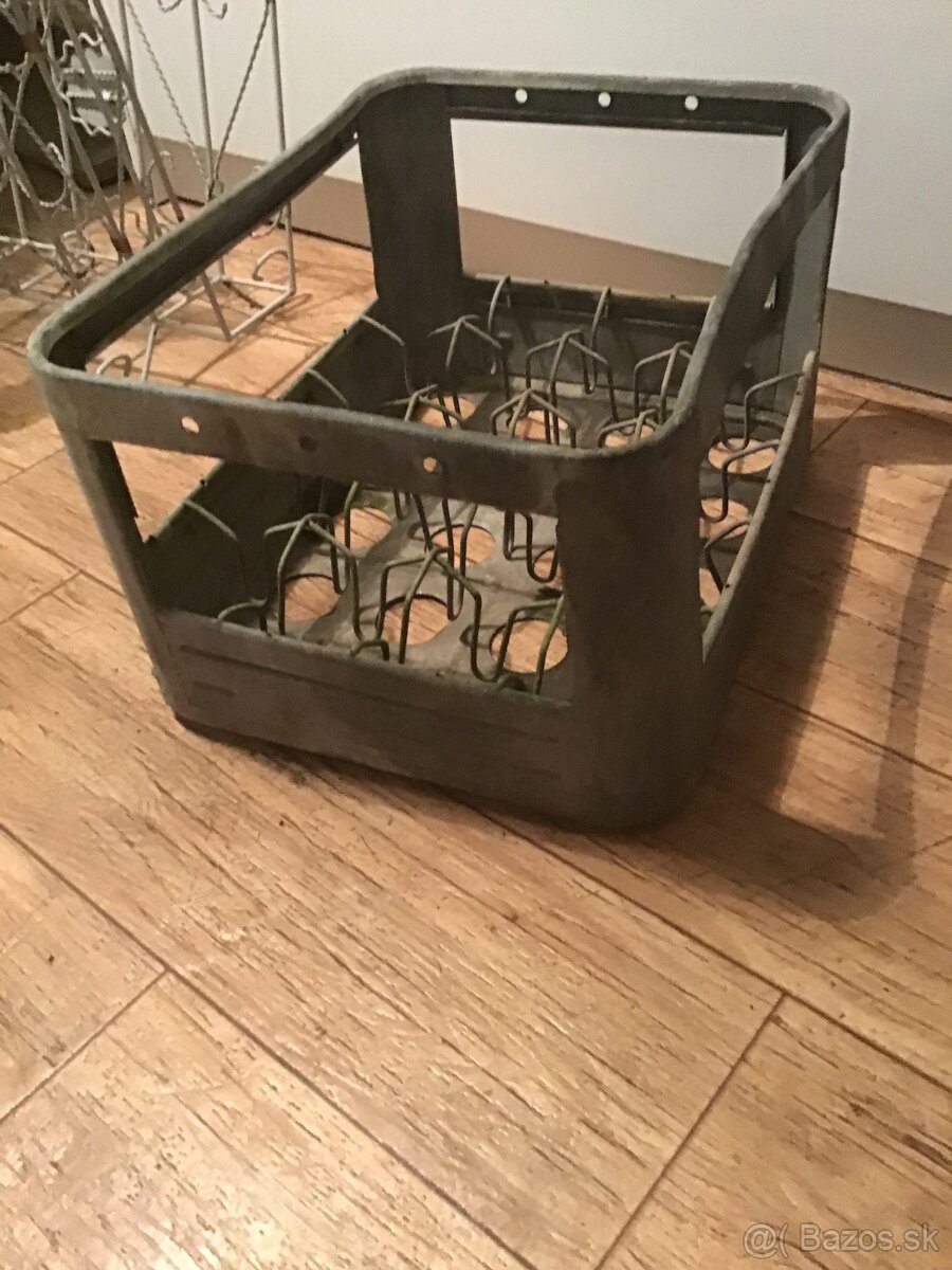 STARá KOVOVá PREPRAVKA MEVA - 4