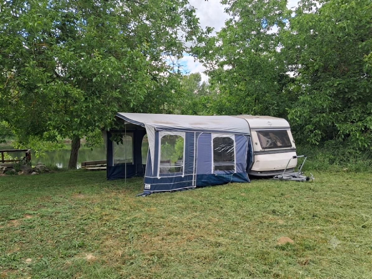 Karavan hobby de luxe - 4