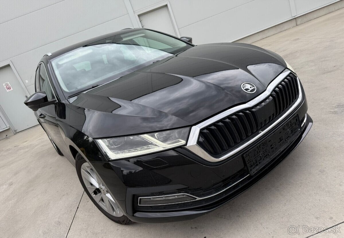 ŠKODA OCTAVIA IV COMBI 2.0 TDI DSG - 4