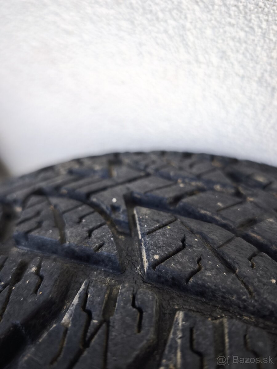 Pneumatiky s diskami jimny 205/70r15