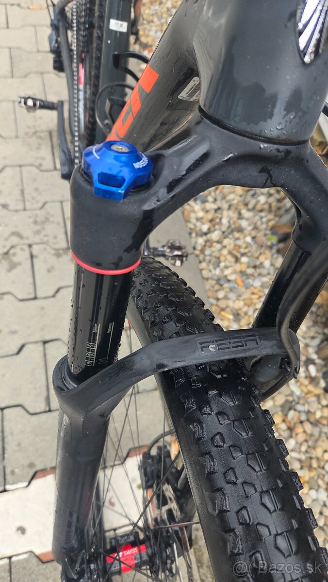 Trek procaliber 9.7 veľkosť 17.5 (M) , karbon - 4