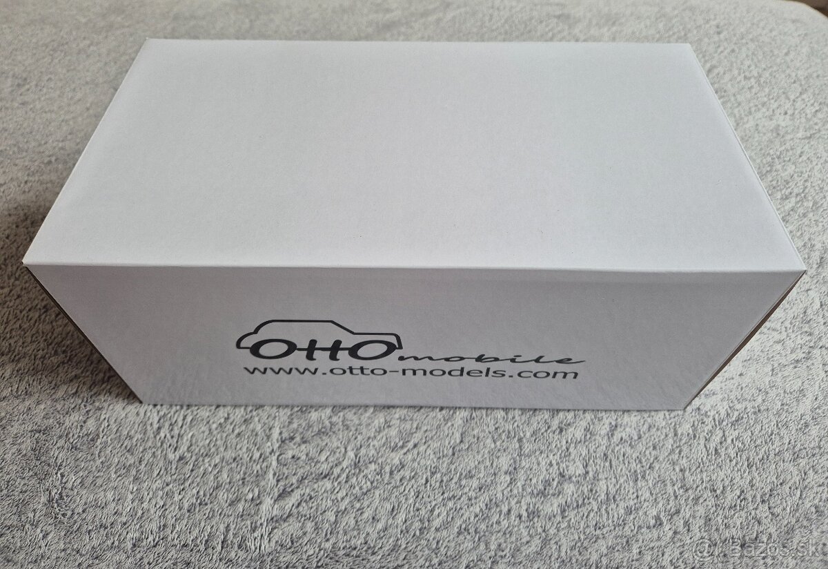 Audi RS4 avant Ottomodels 1:18 - 4