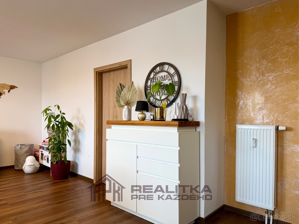 Na predaj krásny a zariadený 3 izbový byt v Žiline - 4