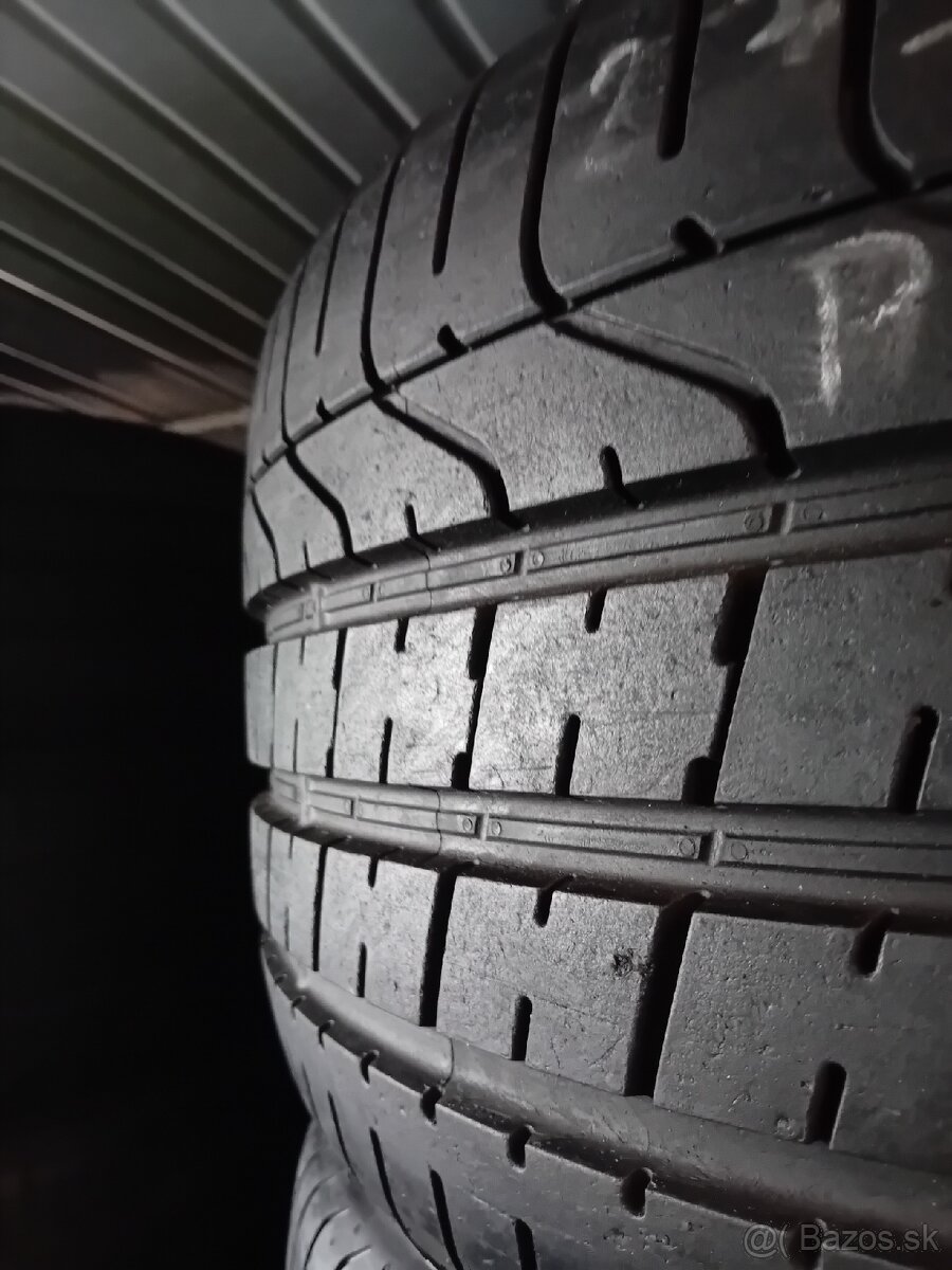 275/45R18 Pirelli Pzero - 4
