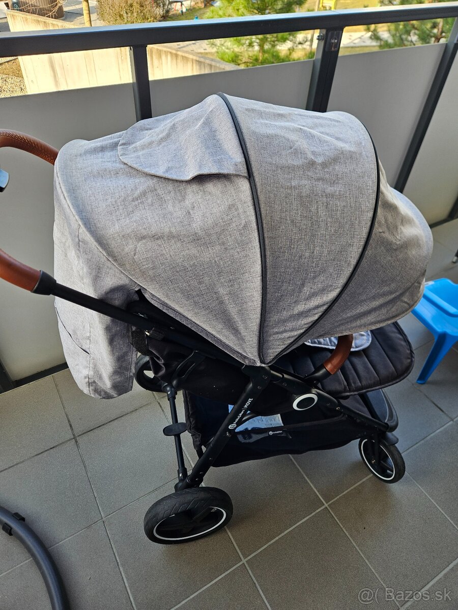 Sportovy kocar Petit&Mars - 4