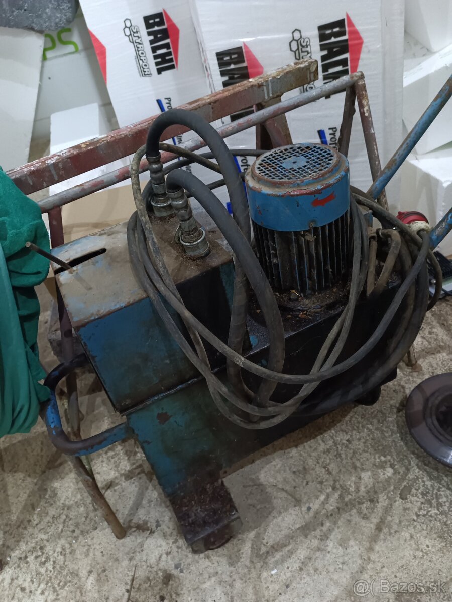 Stavebný výťah 20m - 4