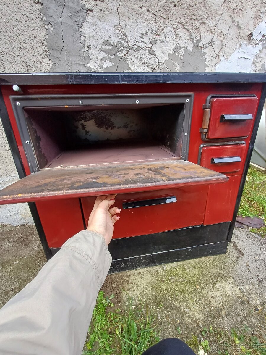 PEC NA PEVNÉ PALIVO - 4