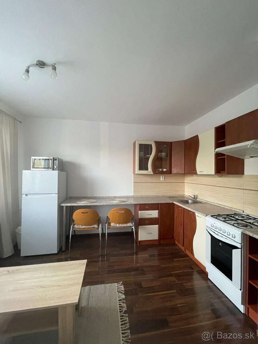 na prenájom krásny 1 izbový byt - CENTRUM - 4