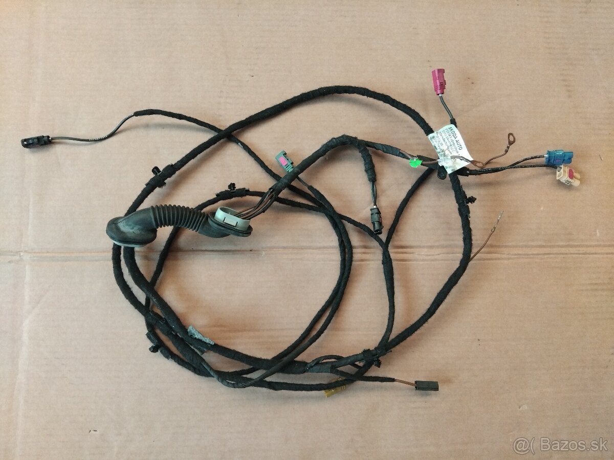 rozpredám dvere kufra Superb 3 - 4