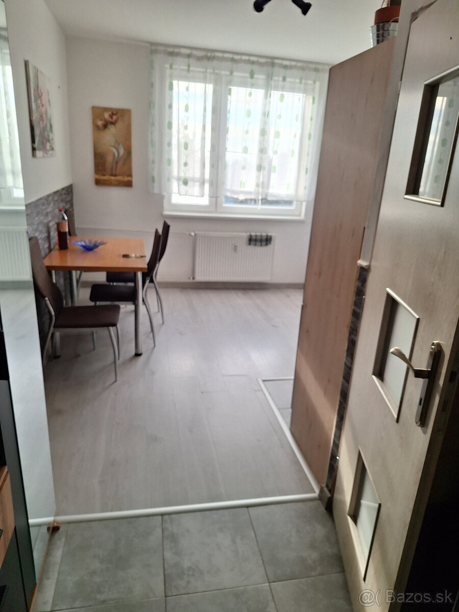 Prenajom - 4