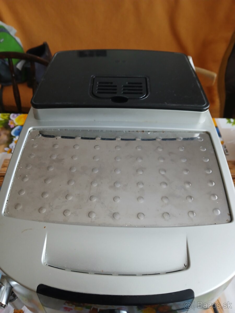 Kávovar DéLonghi - 4