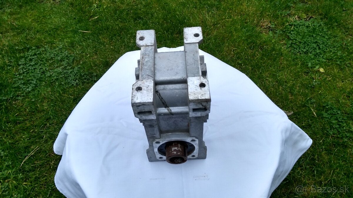 Snekova prevodovka-1:15-ITALY - 4