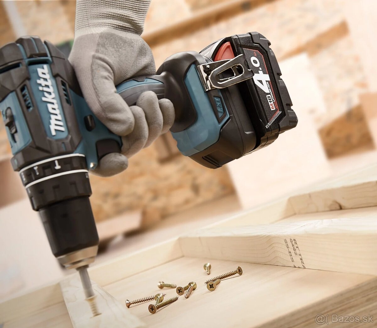 Adaptér MILWAUKEE / MAKITA 18V - 4