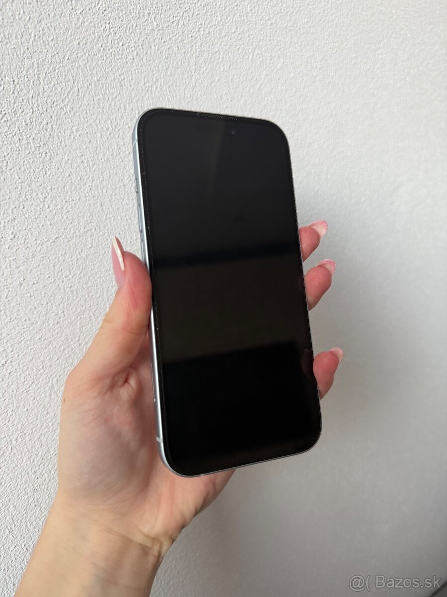 Apple iPhone 15 128GB - 4