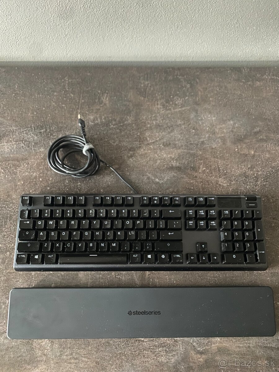 Predam Logitech herna rgb klavesnica - 4