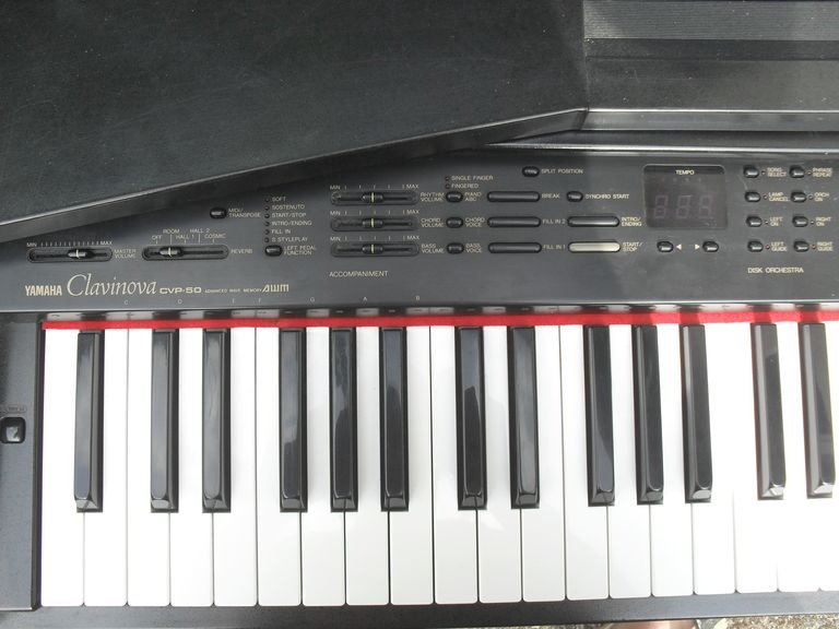 Digitální piano Yamaha Clavinova CVP 50 - 4