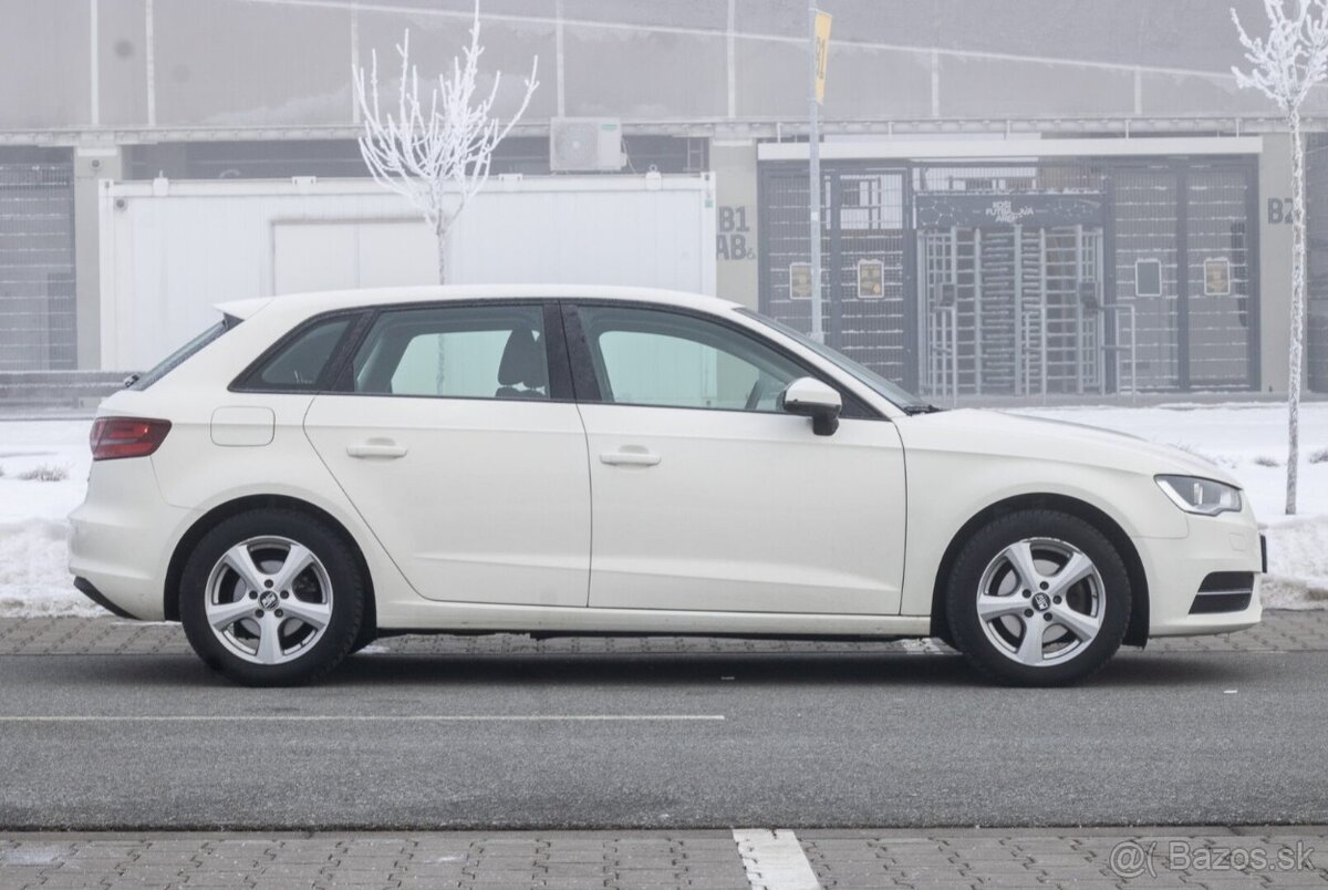 Audi A3 Sportback 1.4 TFSI Attraction, 92kW (2014) - 4